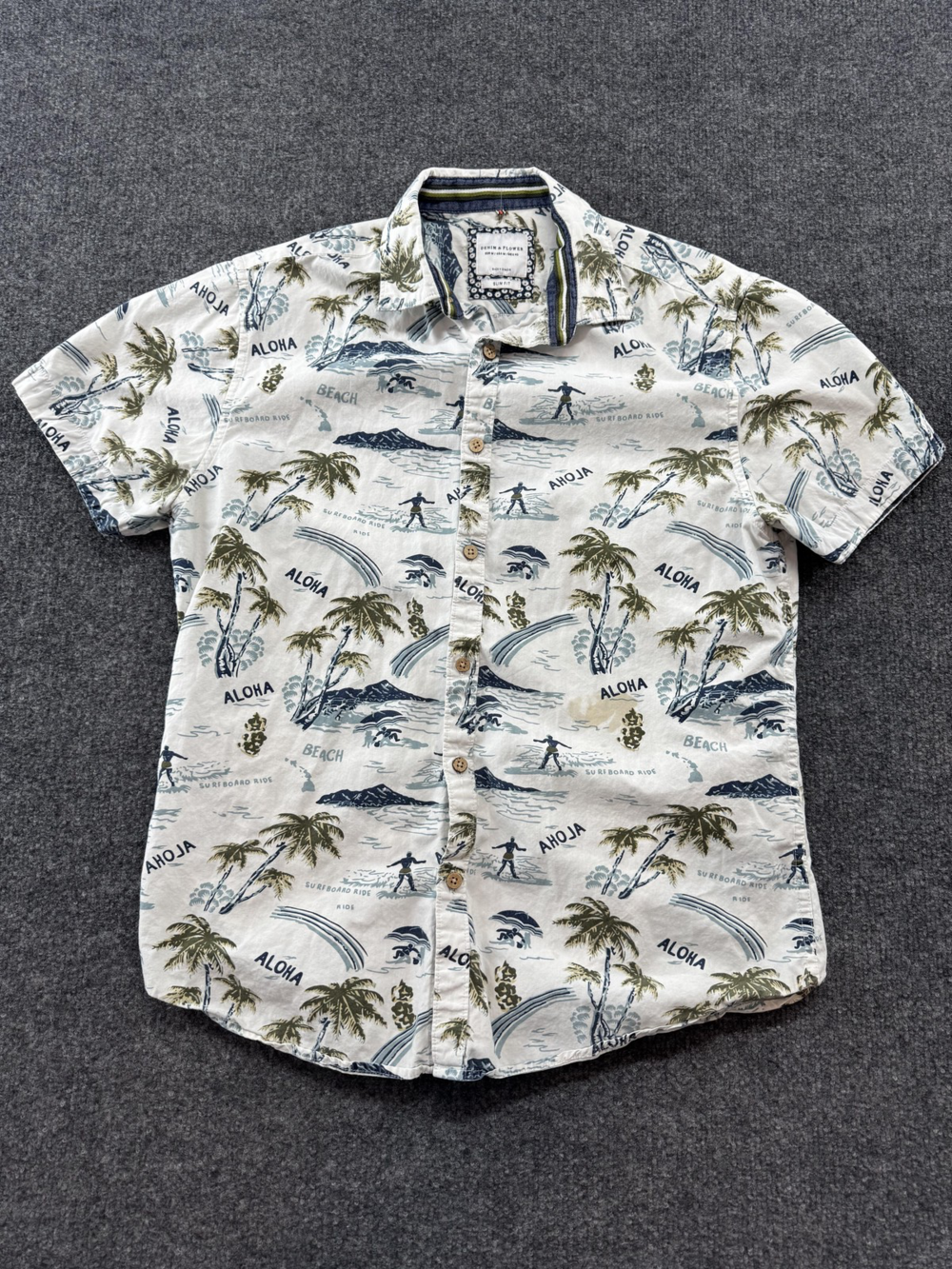 Denim & Flower Shirt Mens Medium White Aloha Hawaiian Surfer Print Button Up